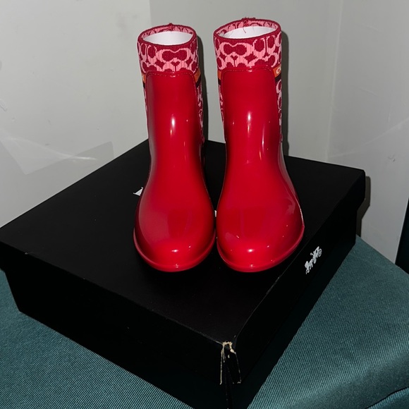 NWB COACH CANDY APPLE BOOTS - Picture 3 of 11